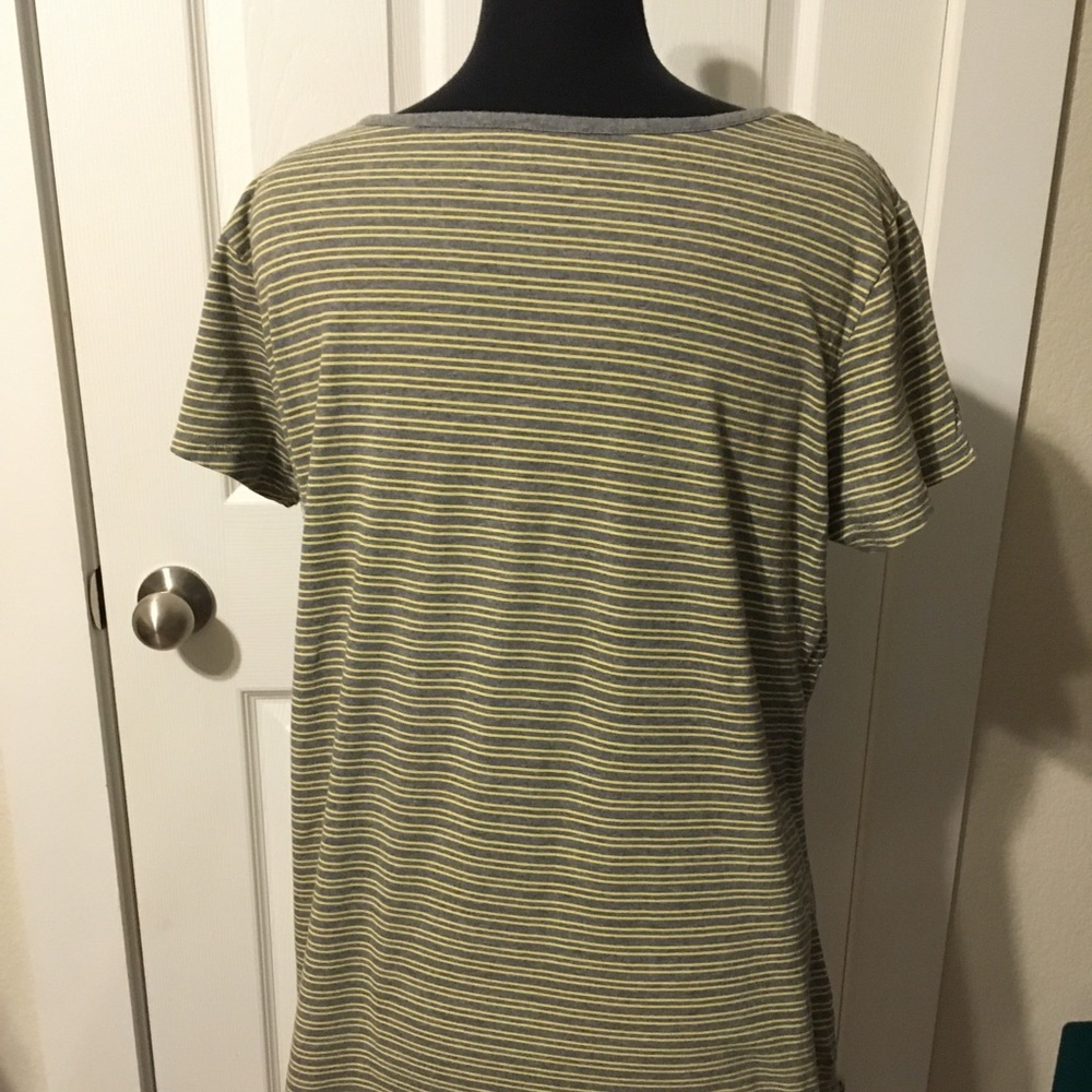 Eddie Bauer scoop neck gray/yellow striped tee - Picture 3 of 6